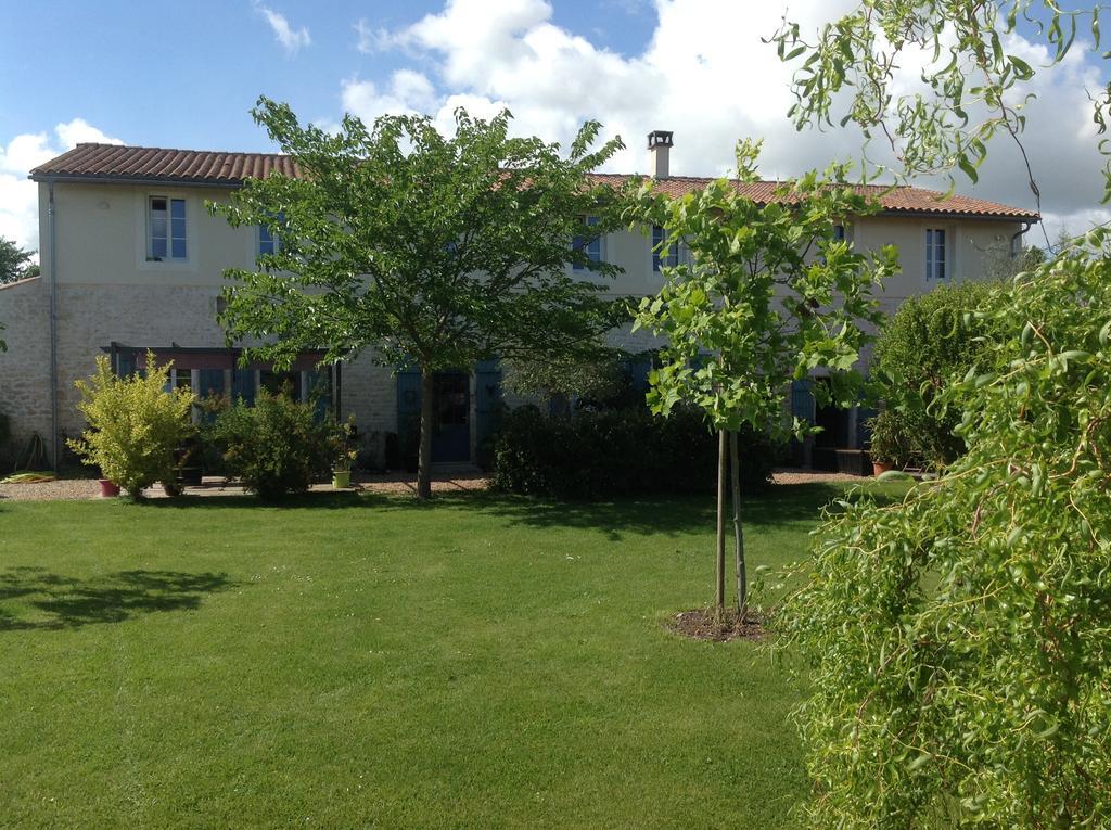Bed and Breakfast La Chaumeauniere Aigrefeuille-d'Aunis Экстерьер фото